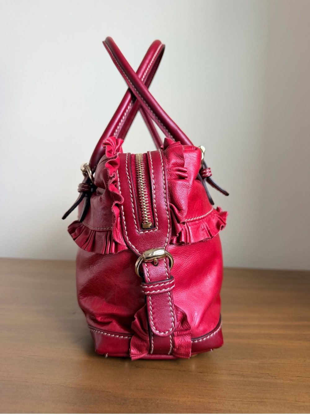 Gucci Sabrina Ruffle Leather Shoulder Bag - Picture 5 of 12